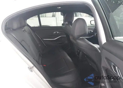 2021 BMW 330I z USA, uszkodzony, nr VIN 3MW5R1J03M8B55926